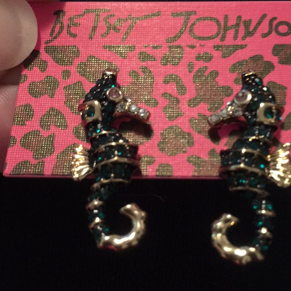 Emerald green Seahorse Betsey earrings